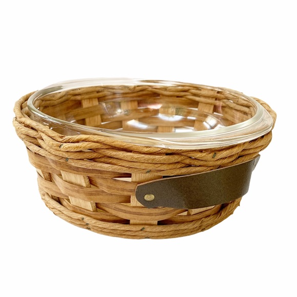 Vintage Pyrex Baker in a Basket Set #024 - Picture 4 of 9